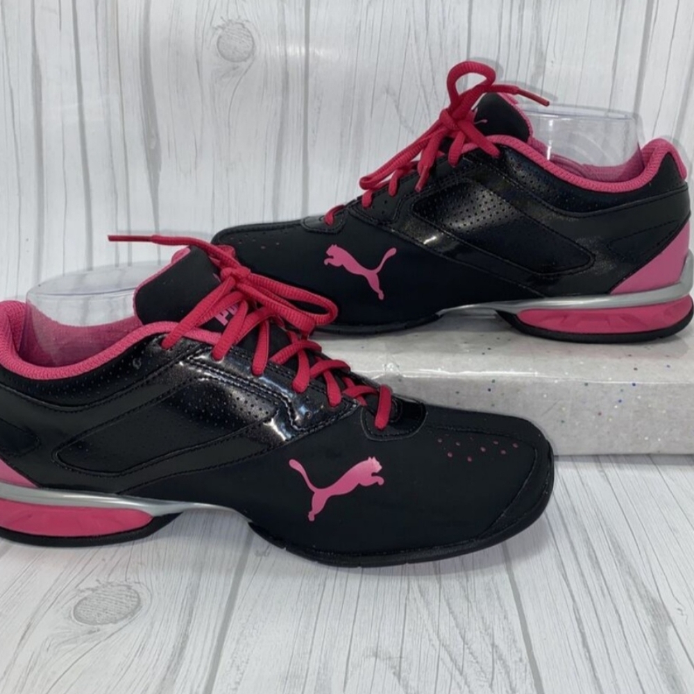 Puma black an pink tennis shoes - Picture 4 of 4